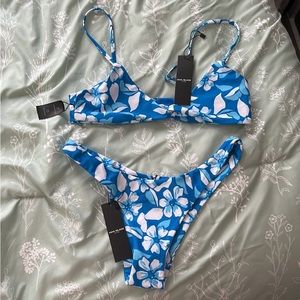 vaya islam’s bikini set